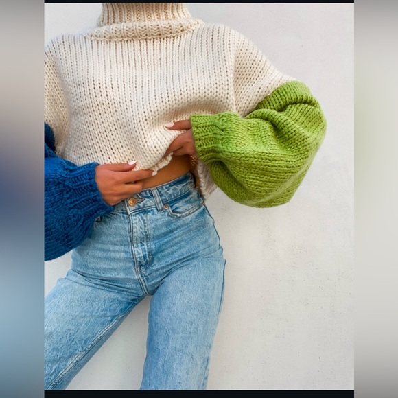 Seonna Color Block Sweater - Picture 1 of 1